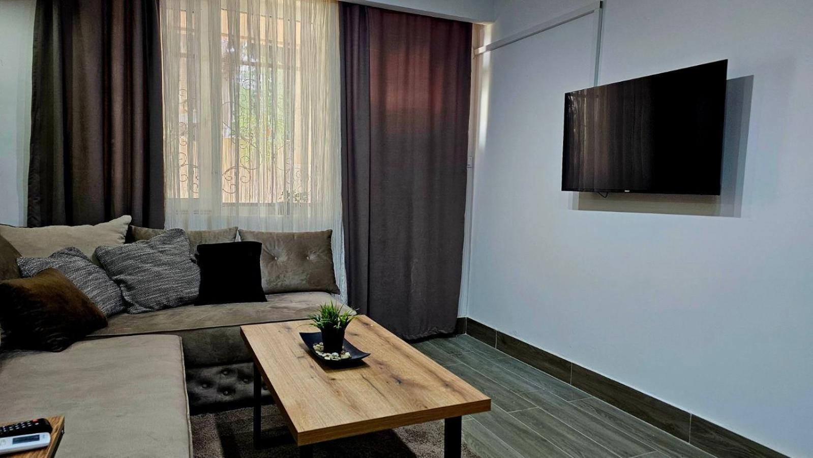 Madesa Apartment Skopje Luaran gambar